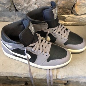 Women’s Air Jordan. size 10